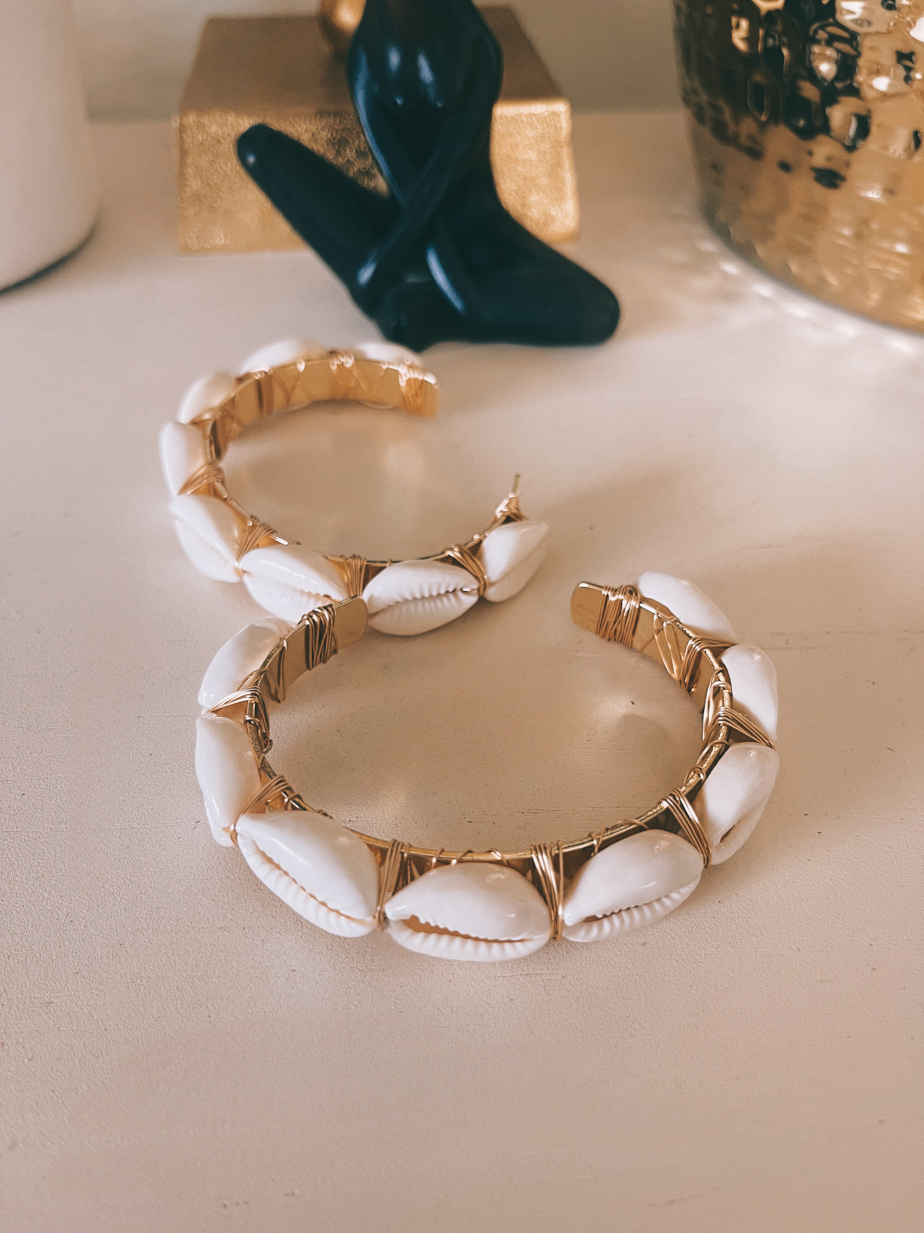 the | jafa | cowrie bangle  Sage + Gold Roots